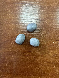 Саратовец прятал наркотики под детским автокреслом